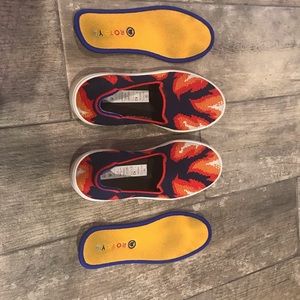 EUC Sneakers, size 2